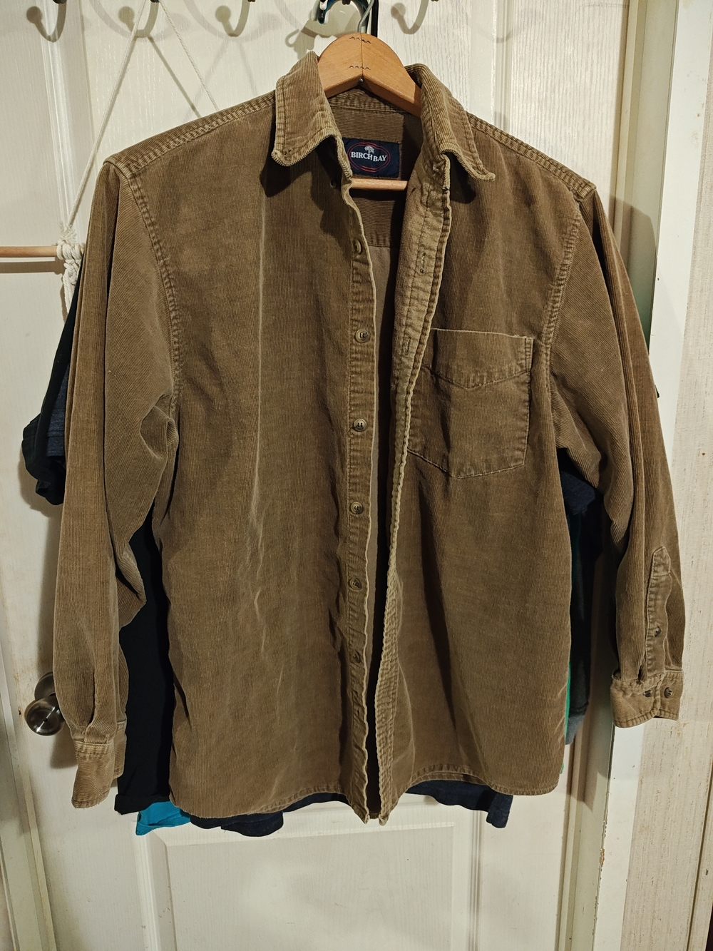 Men's Lightweight Corduroy Shirt Jacket in Brown